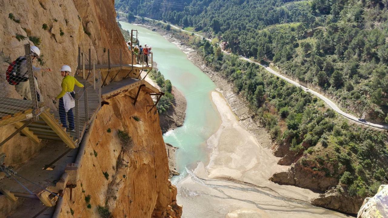 El Emigrante Villa El Chorro Buitenkant foto